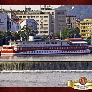 Tekne Albatros Prag